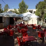 La Pedrera キャンプ場 3*